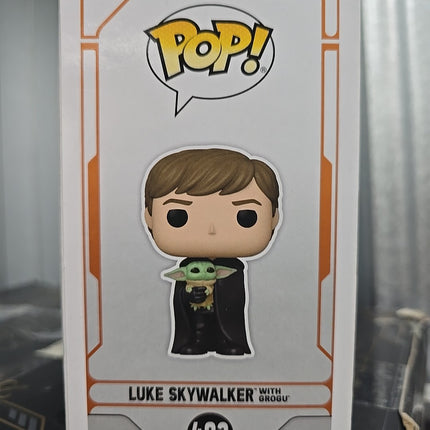 Funko Pop! Star Wars Luke Skywalker with Grogu #482