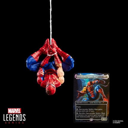 Figura de acción y tarjeta de Spider-Man de 6 pulgadas dañado por la batalla de Marvel Legends Magic: The Gathering